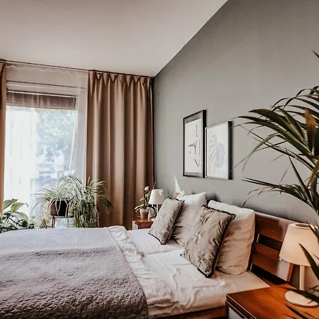 Turnkey City Garden Apartament *